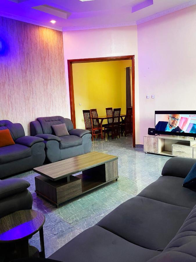 Zeo Airbnb - Cheap Apartment In Kigali Exterior photo